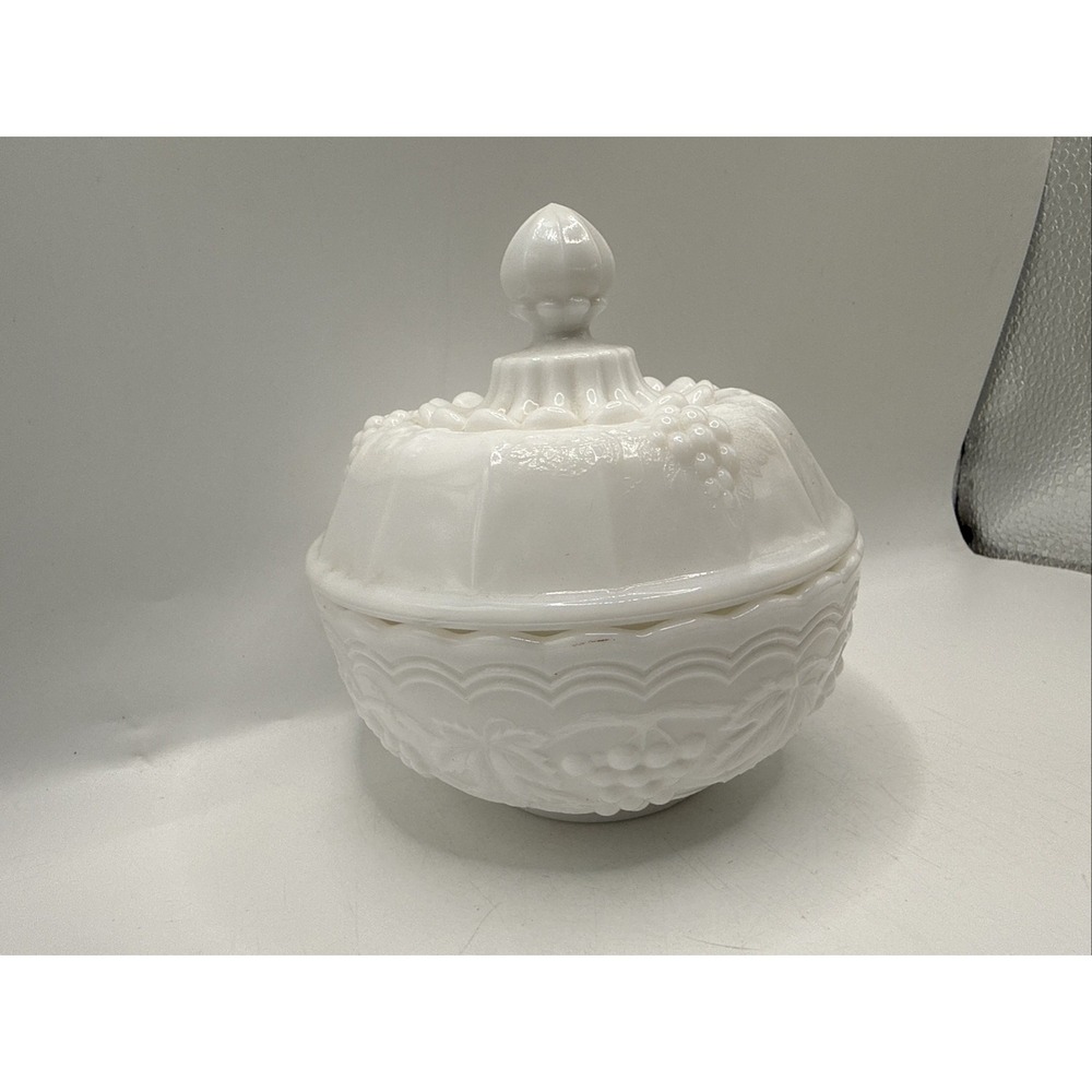Vintage Imperial Glass IG 1951-1970 Milk Glass Grape and Leaf Bowl Candy Dish